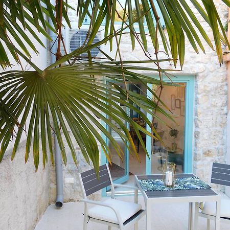 Bezauberndes Steinhaus Mit Garten In Der Altstadt Von Rovinj Eksteriør bilde